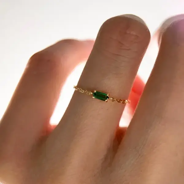 14K Solid Gold Dainty Link Chain Baguette Emerald Stackable Ring - Image 2